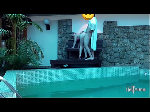 ❤️ Šef povabi služkinjo na bazen, vendar se ni mogel upreti vročemu Pravi pornič na porno sl.newsexxxx.ru